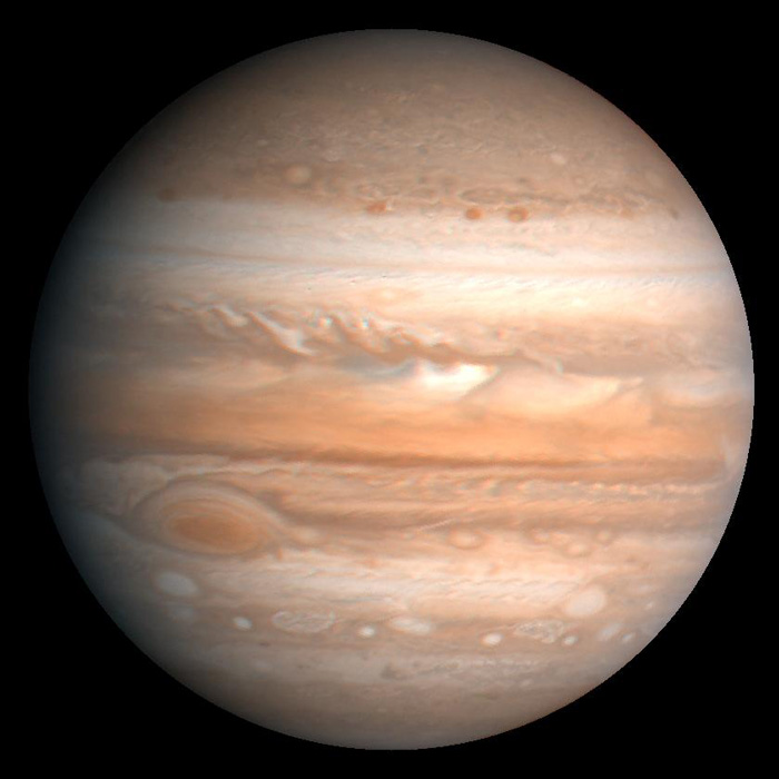 Слика од Јупитер направена од Војаџер во 1979 г.