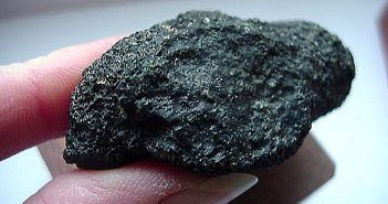 Како да препознаете метеорит во 7 чекори?