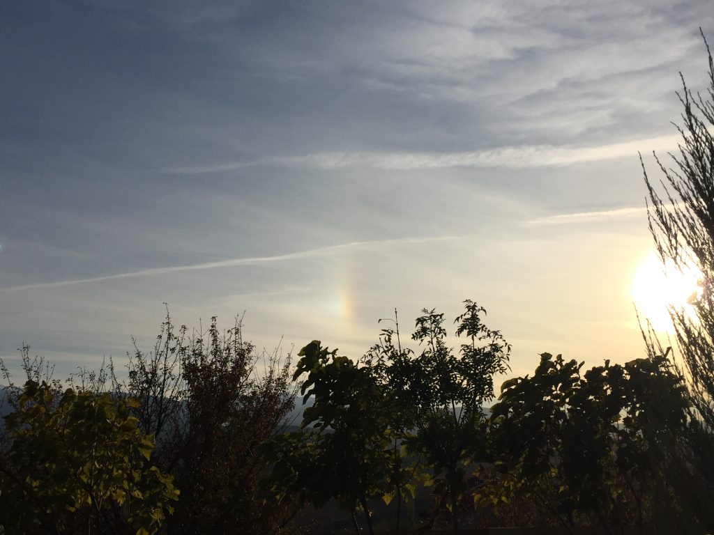Реткиот феномен на „лажно Сонце“ забележан во близина на Скопје